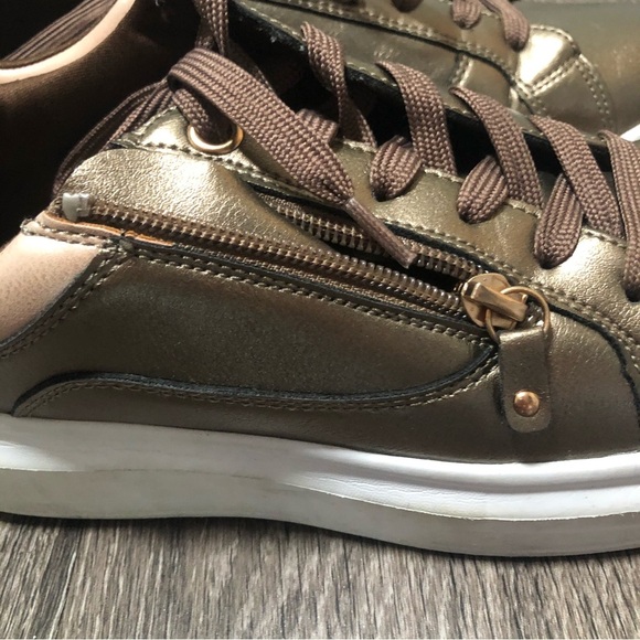 C Guimarães Sneakers - Side Zipper & White Platform Sole - Women's EU 38 US 7.5 - Picture 4 of 10